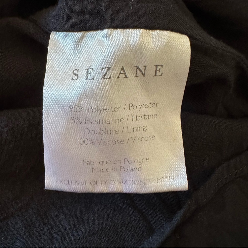 sezane Gilly wide a-line v-neck 3/4 sleeves button back lined black Mini Dress. - Picture 8 of 10